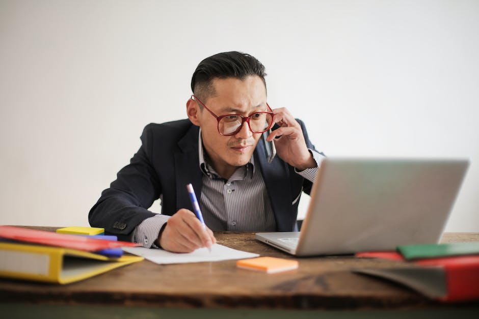  laptop mit bildschirm verbinden