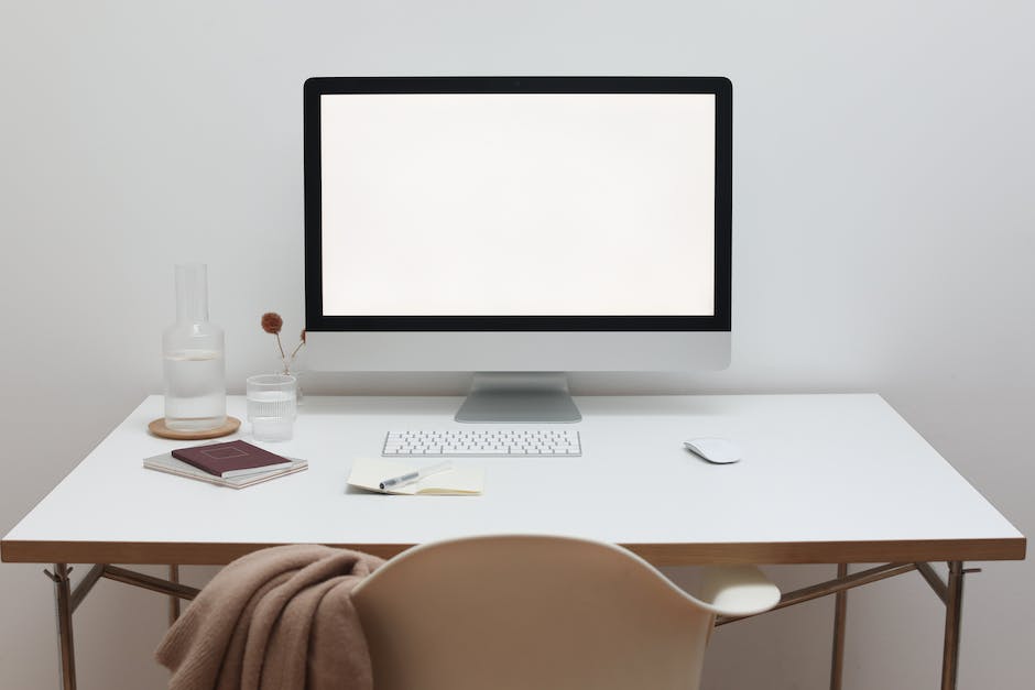 Doppelter Bildschirm im Laptop für mehr Produktivität