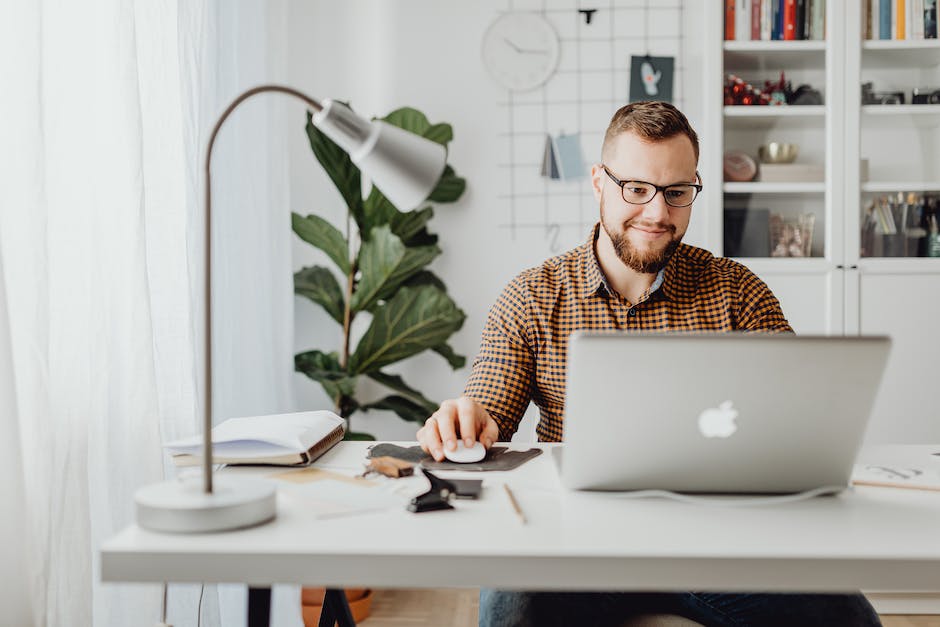 Guter Laptop - Eigenschaften wie Leistung, Akkulaufzeit und Preis-Leistungs-Verhältnis