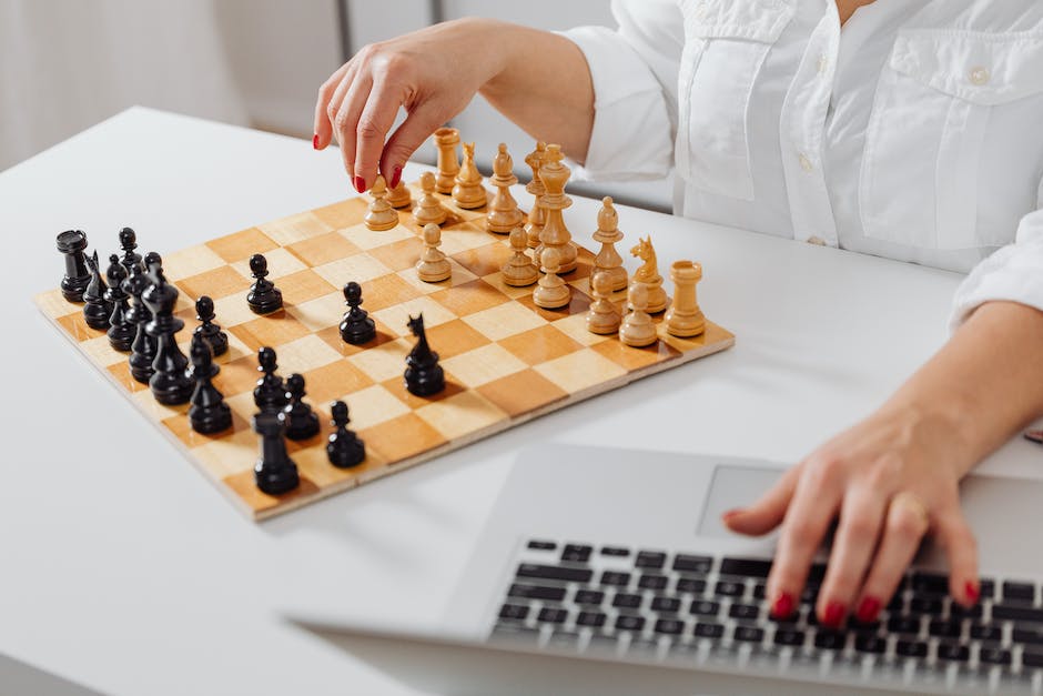  Unterricht wie man Among Us auf Laptop spielen kann