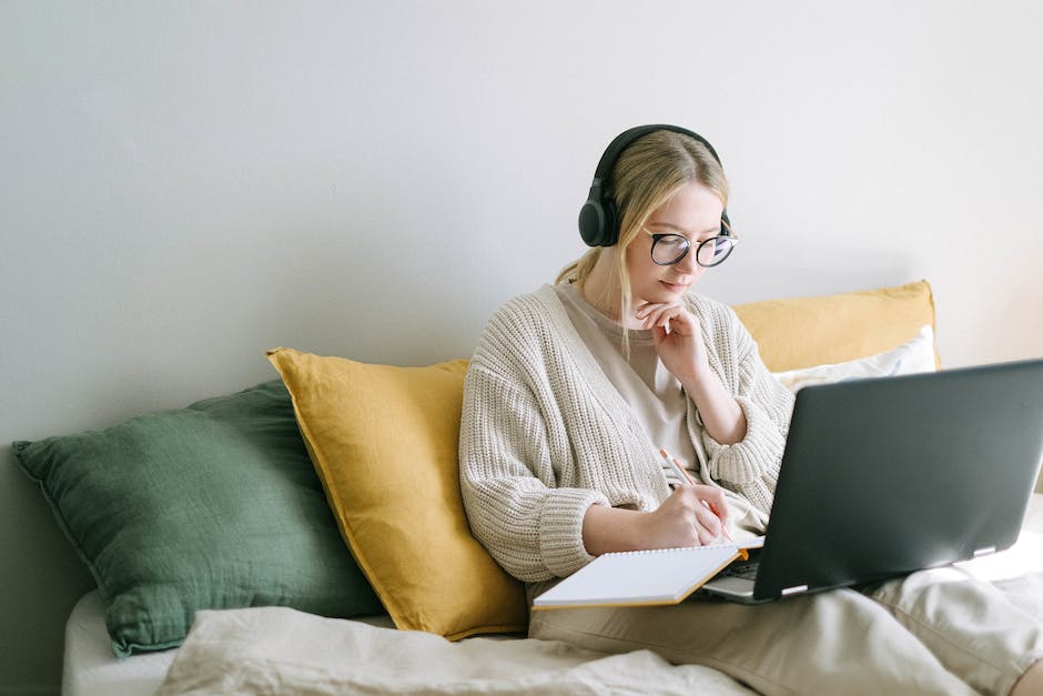 Wie lange halten Akkus vom Laptop?