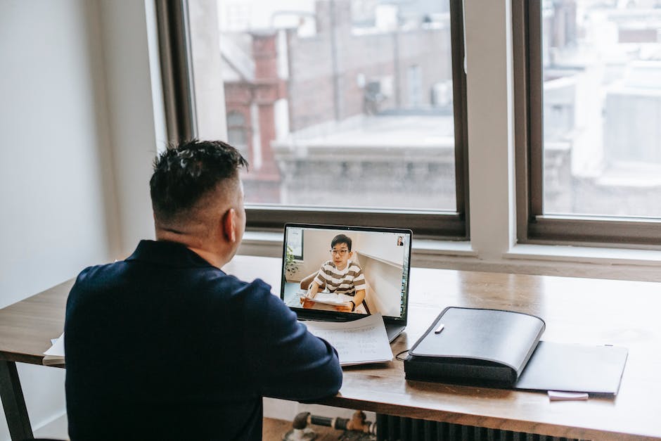 Anleitung zur Plattmachen des Laptops