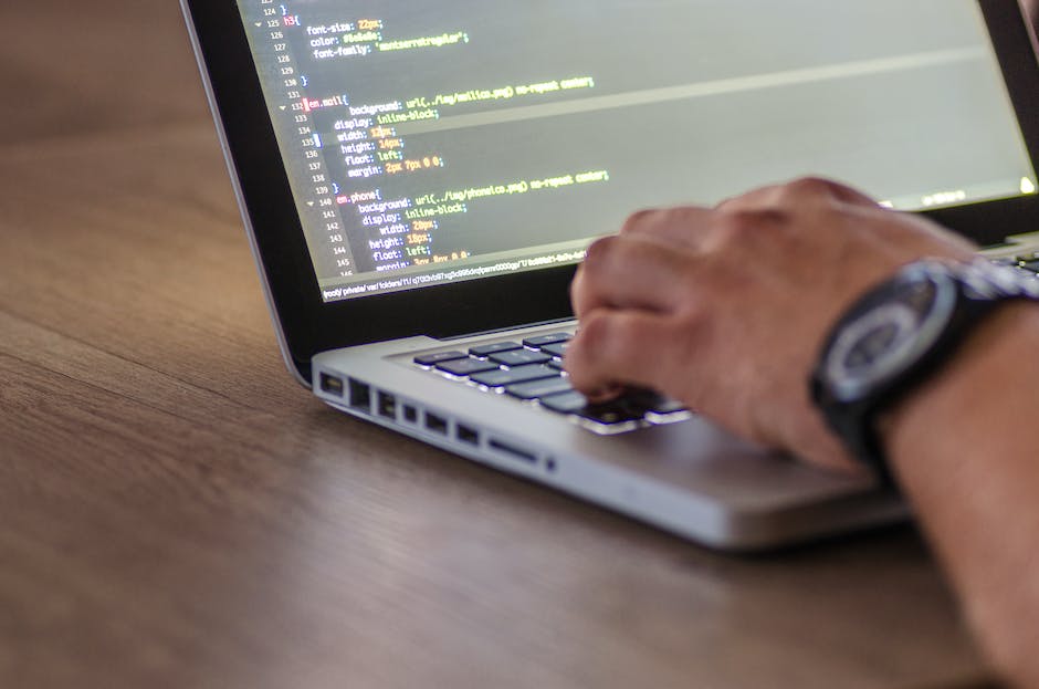 Anschließen von mehreren Bildschirmen an einem Laptop